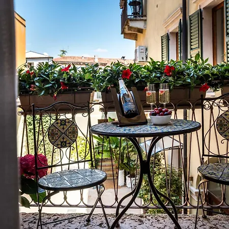 Palazzo Ristori Apartment Verona Exterior photo